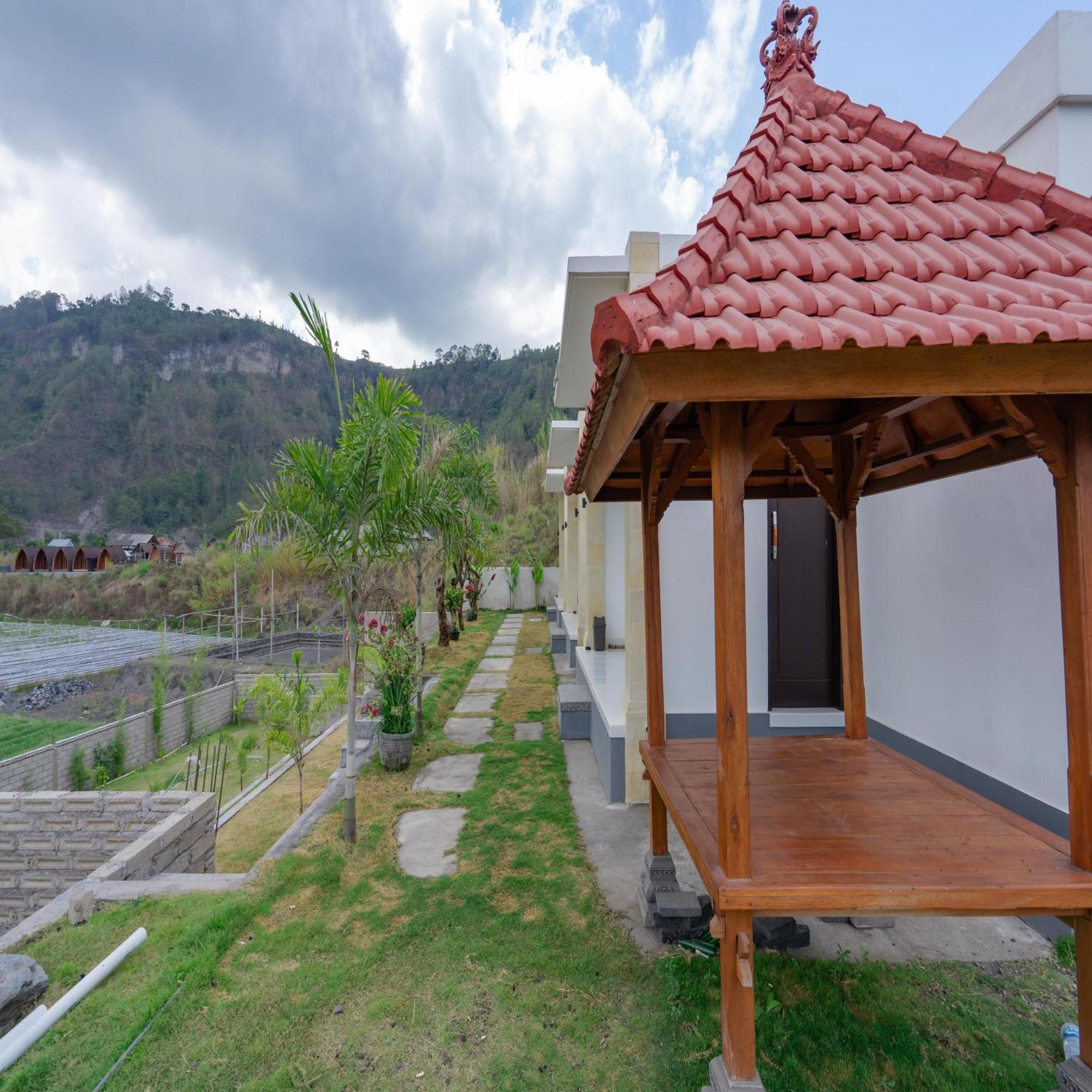Batur Kencana Villa Mitra Reddoorz Baturaja  Esterno foto