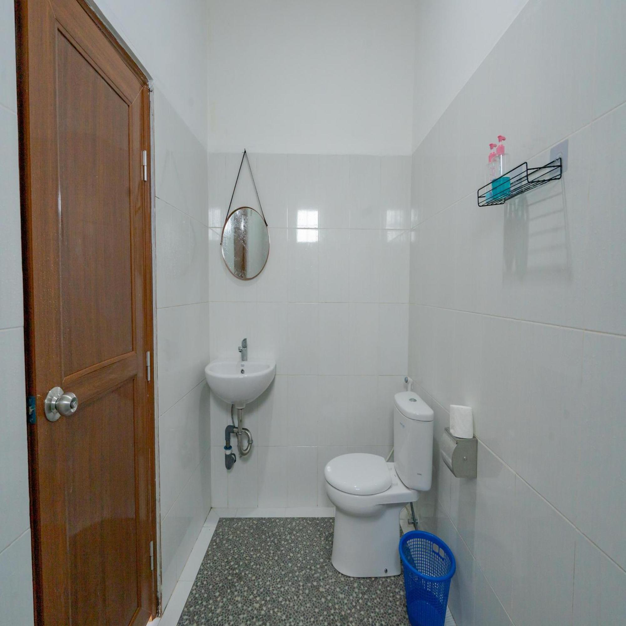 Batur Kencana Villa Mitra Reddoorz Baturaja  Esterno foto