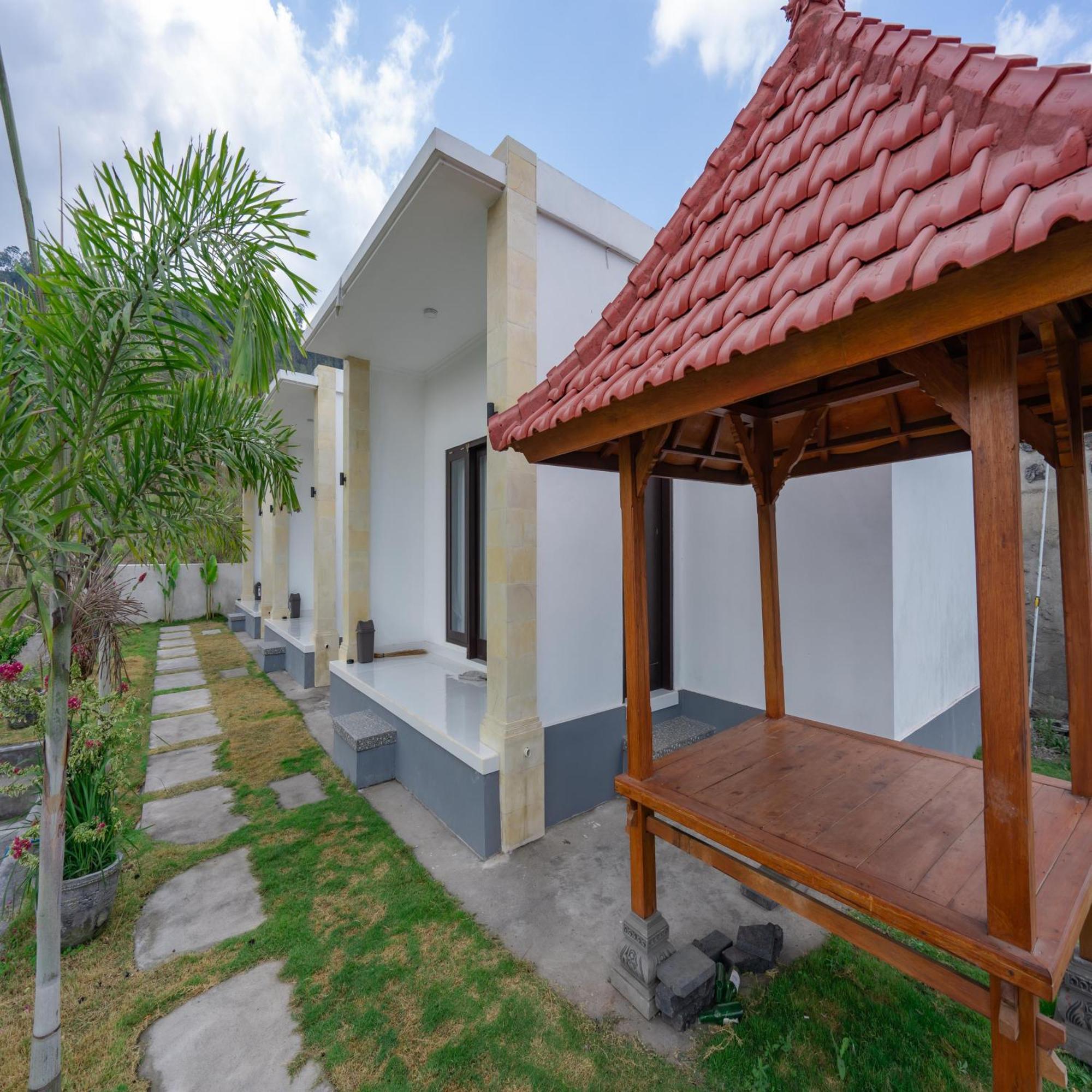 Batur Kencana Villa Mitra Reddoorz Baturaja  Esterno foto